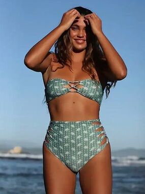 ACACIA Queens Bikini Bottoms - punahele NWT